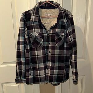 SOHO THREADS fleece lined flannel with chest and side pockets